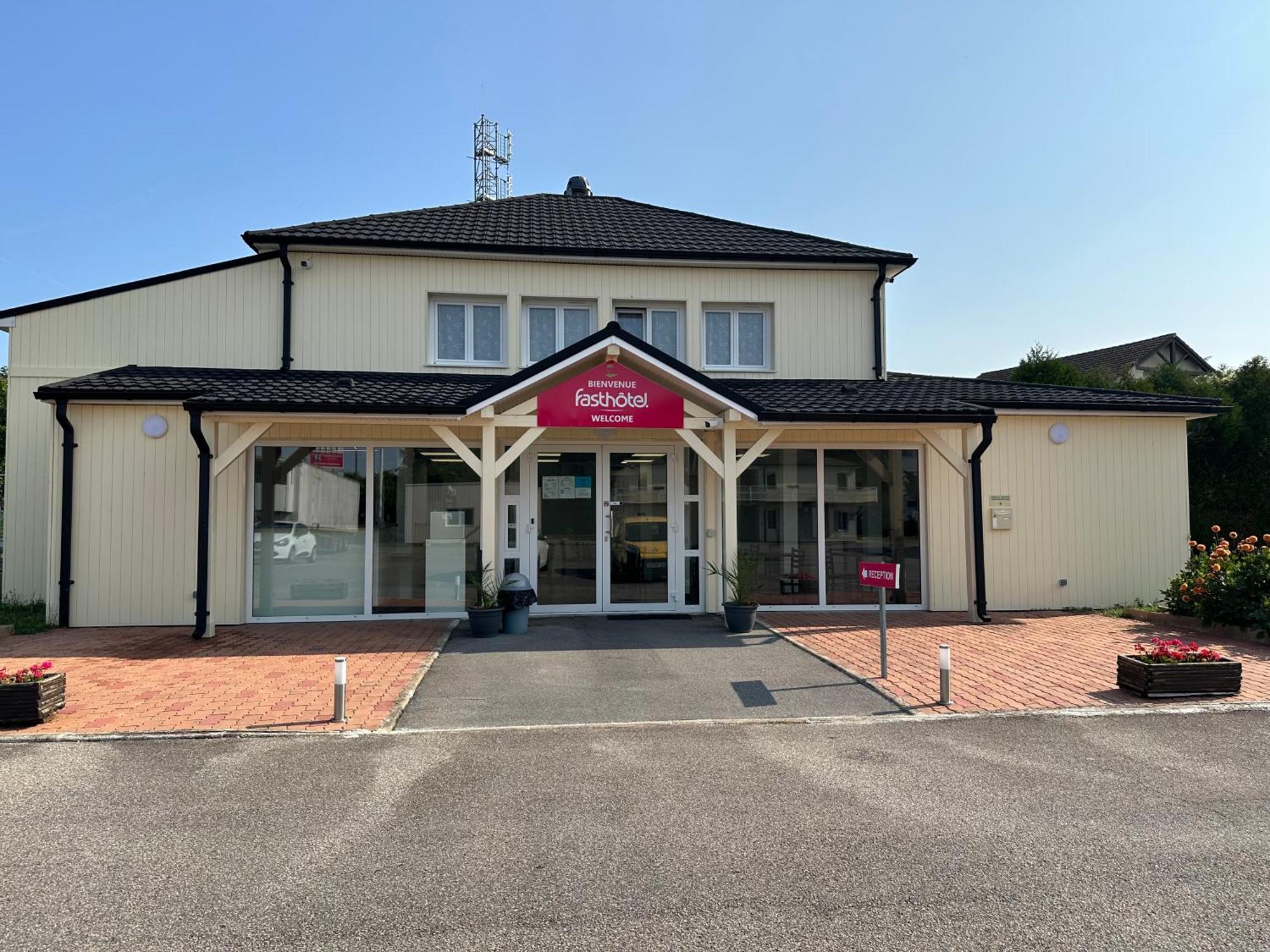 Fast Hotel Brie-Comte-Robert Exterior photo
